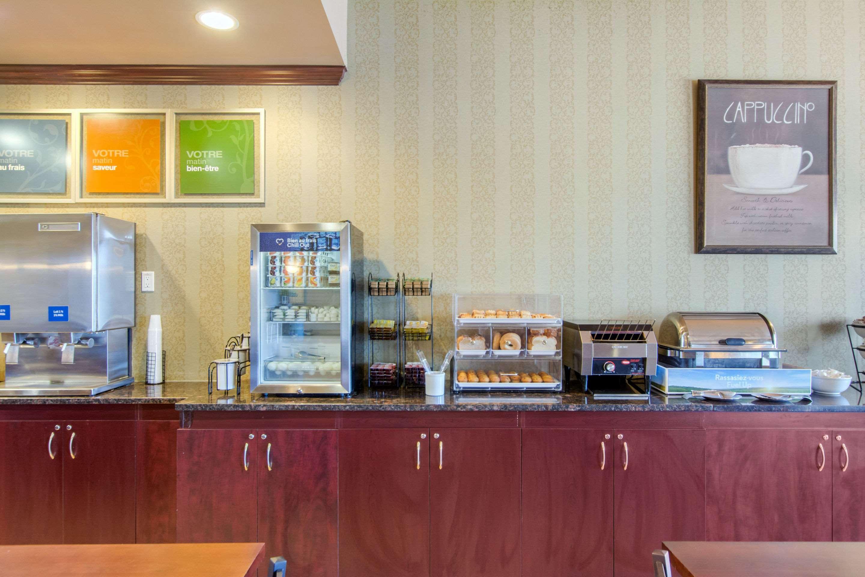 Comfort Inn & Suites Lévis Esterno foto