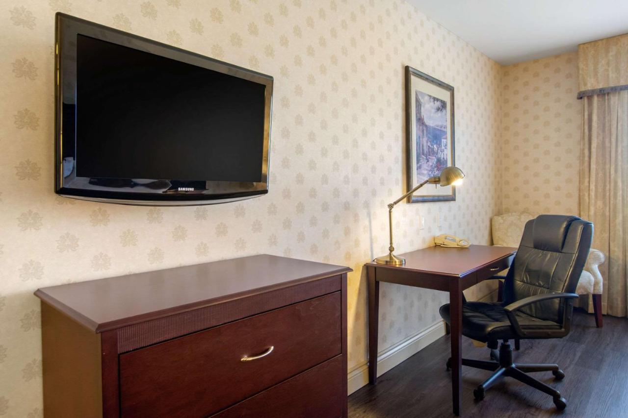 Comfort Inn & Suites Lévis Esterno foto