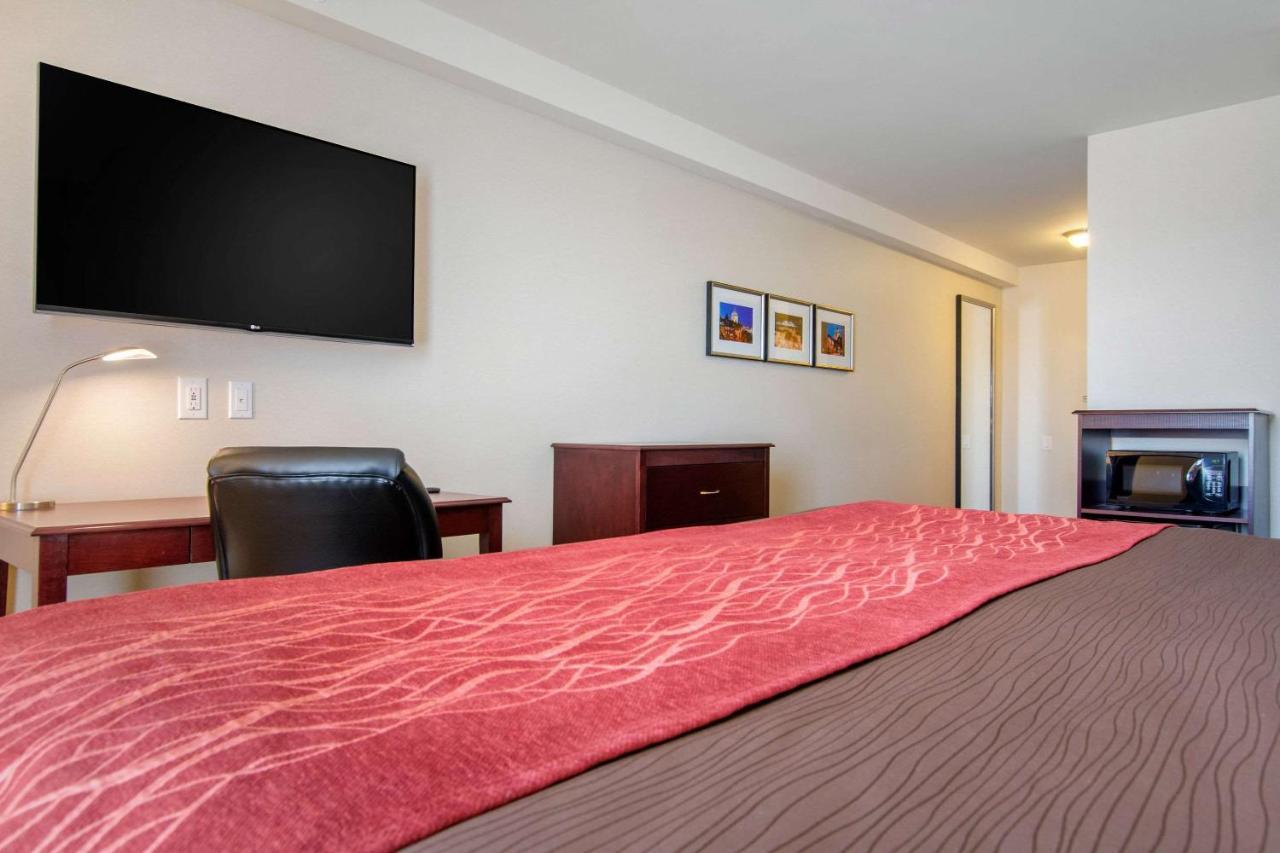 Comfort Inn & Suites Lévis Esterno foto