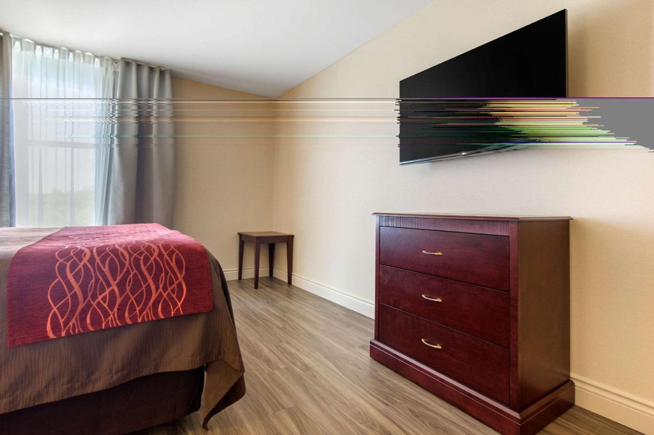 Comfort Inn & Suites Lévis Esterno foto